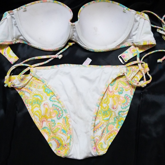 Victoria secret 32D white gold paisley bikini - Picture 3 of 4